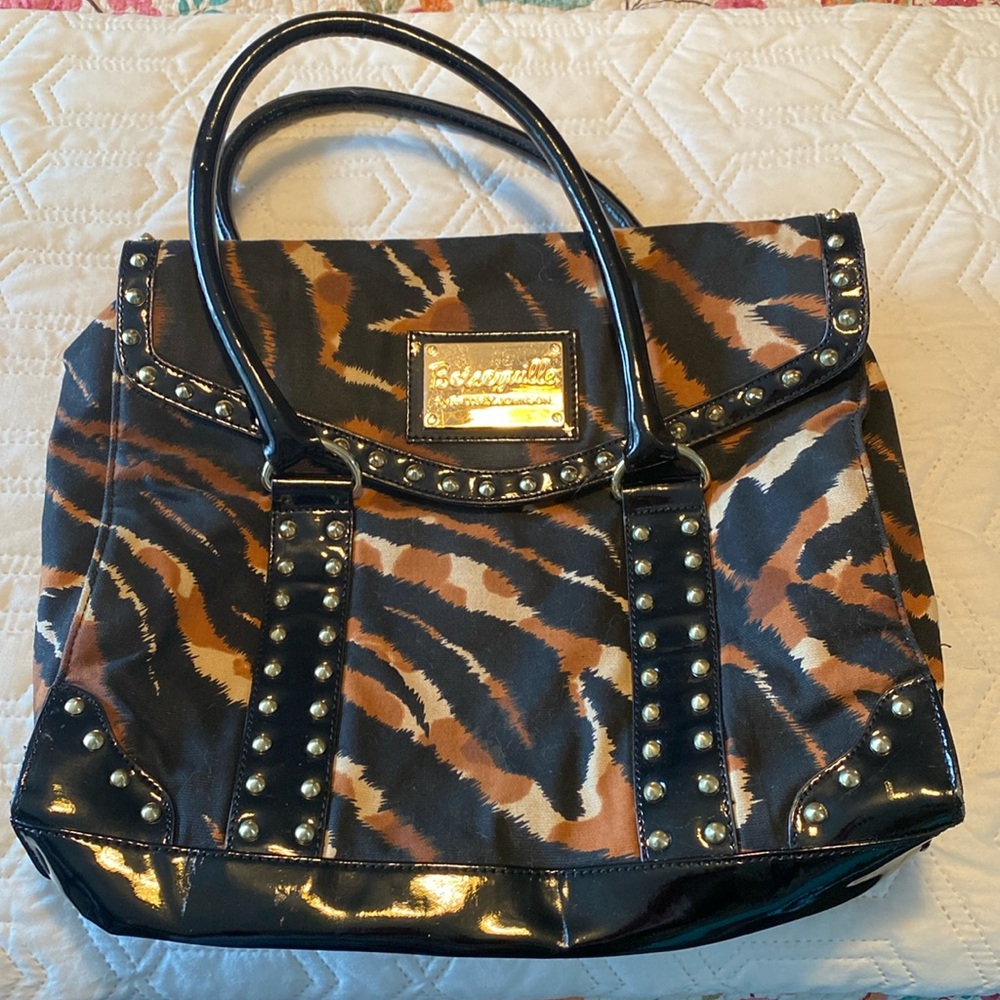 Animal print and studs - Betsey Johnson Tote Bag